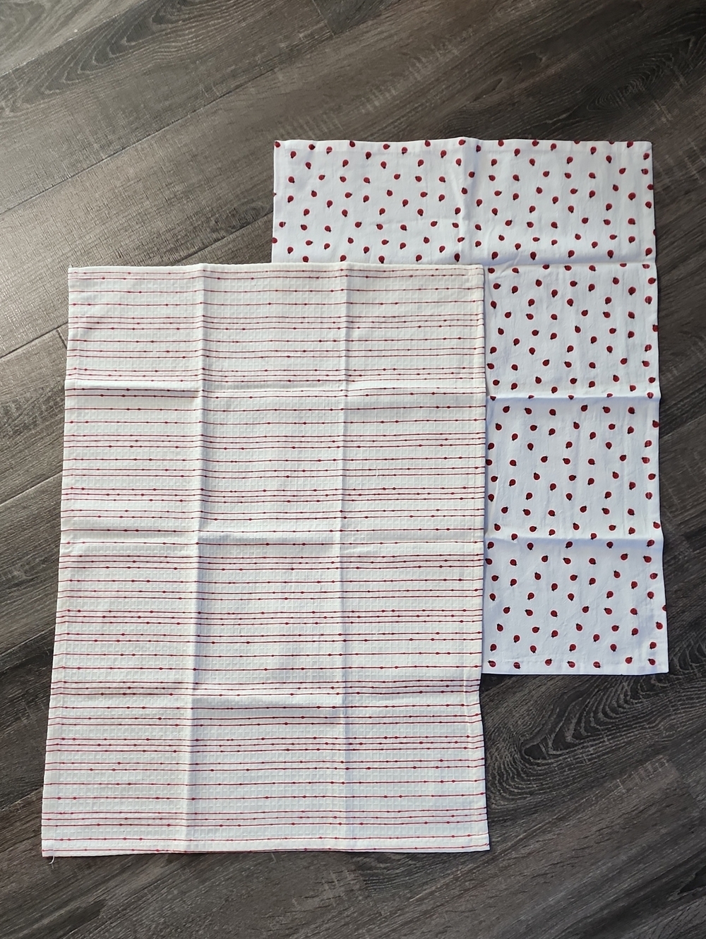 Cupcakes & Cashmere Tea Towel Bundle